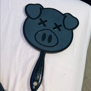 shane dawson pig mirror